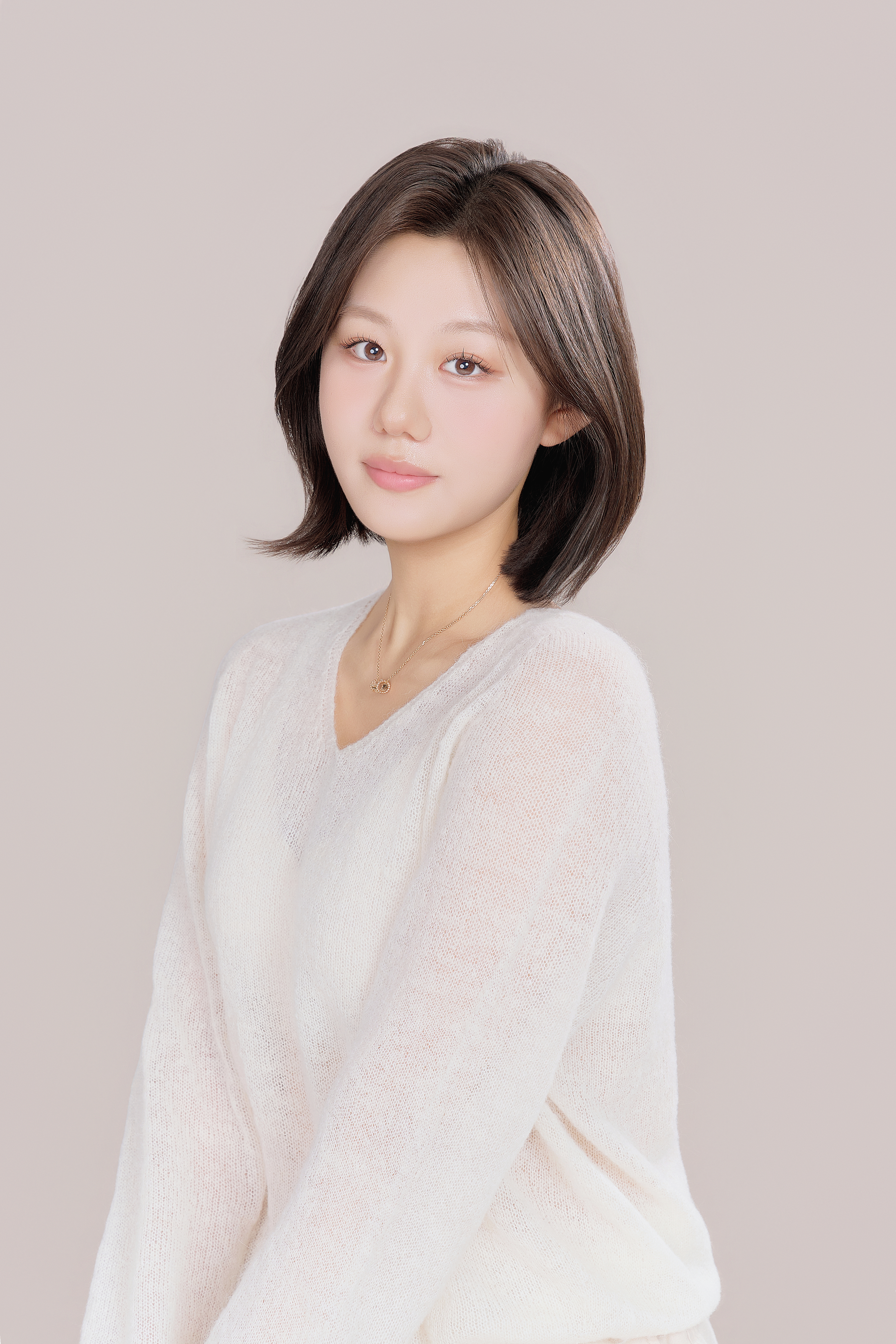 개인의 인상을 담은 로얄웍스 프로필 사진